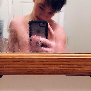 Meet your Posher, Shea